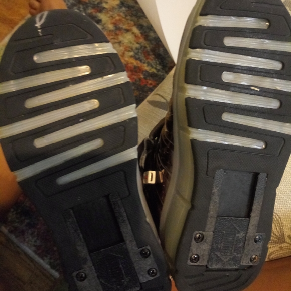 "Foamposite" style heelys size 3y "34 euro" in kids - Picture 7 of 7